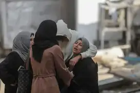 Gazze'de anne ve oğlu siyonist rejimin ateşiyle şehit oldu