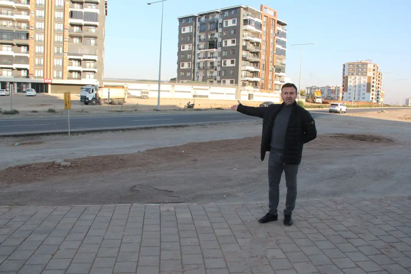 Başlanan proje sürdürülmedi, mahalle sakinlerinin kavşak tepkisi: Artık yeter!