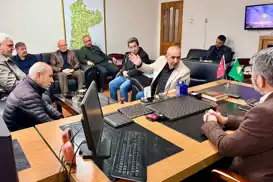 İşten çıkarılan işçilerden HÜDA PAR Milletvekili Dinç'e ziyaret