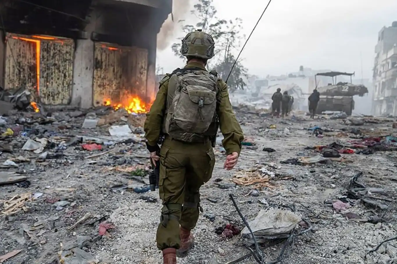 Siyonistler ateşkesi tekrar ihlal etti: Gazze'nin doğusunda yeni saldırılar