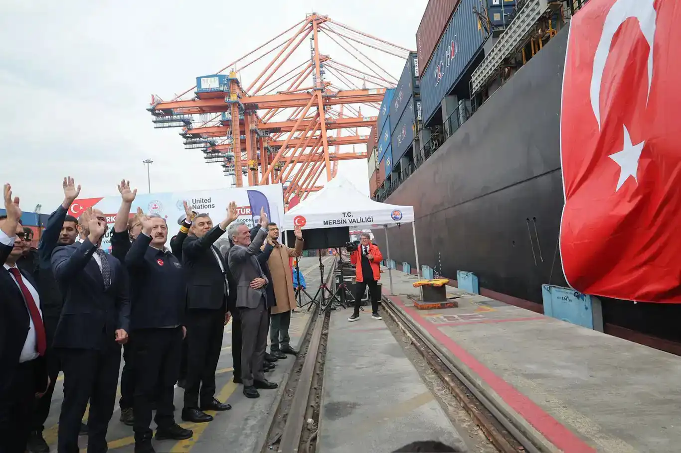 Türkiye sends first batch of 30,000 relief tents to Sudan