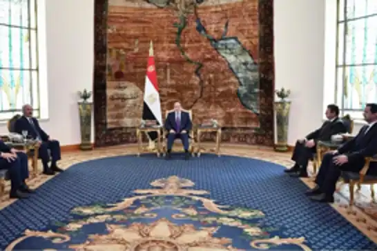 الرئيس المصري السيسي يلتقي حفتر في القاهرة