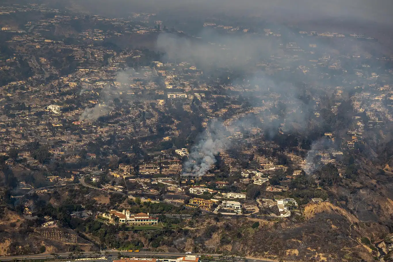 California'daki yangınlar kontrol altına alındı