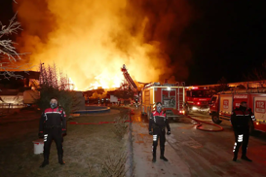 Fire erupts at wood products factory in Afyonkarahisar