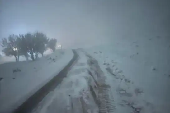 Mardin’de kardan kapanan 20 mahallenin yolu açıldı 