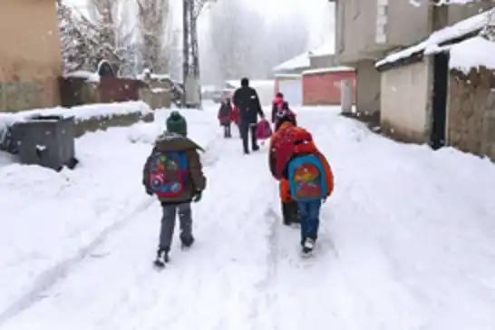 Olumsuz hava koşulları nedeniyle Bingöl’de eğitime 1 gün ara verildi