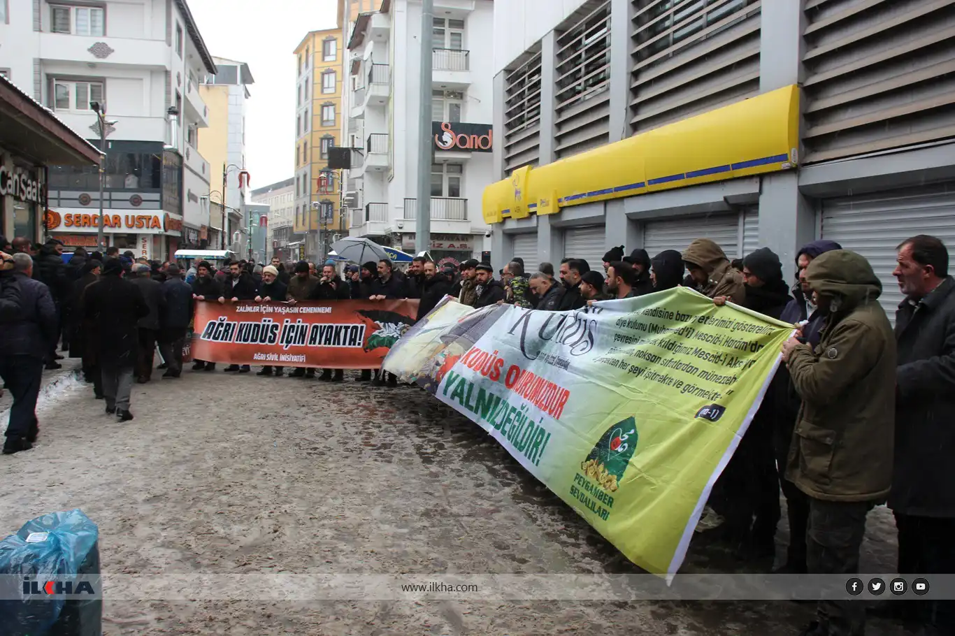 Protesters in Ağrı slam Trump’s proposal to “buy Gaza” 