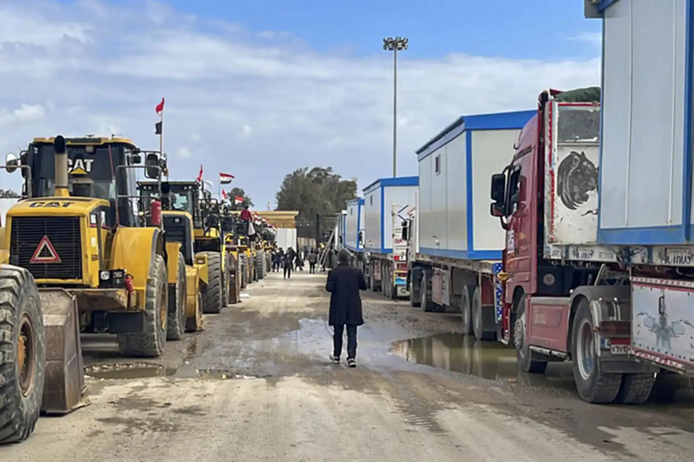 Gazze'deki hükümet: Konteyner evler Gazze'ye ulaştırılmadı