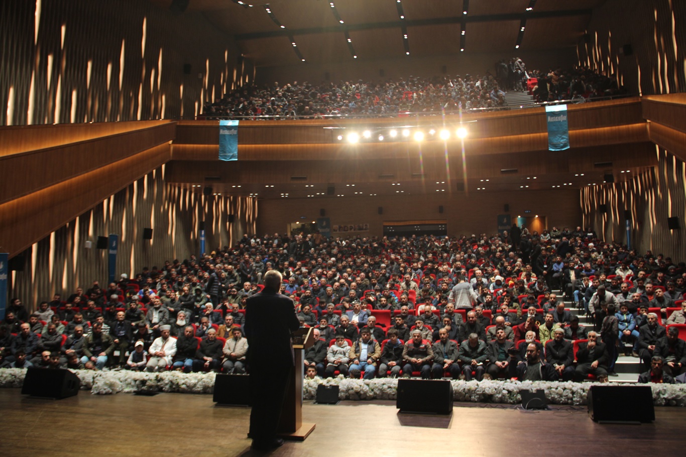 Çelik: Şehadet bilincini nesilden nesile aktarmalı ve çocuklarımızı bu aşkla büyütmeliyiz