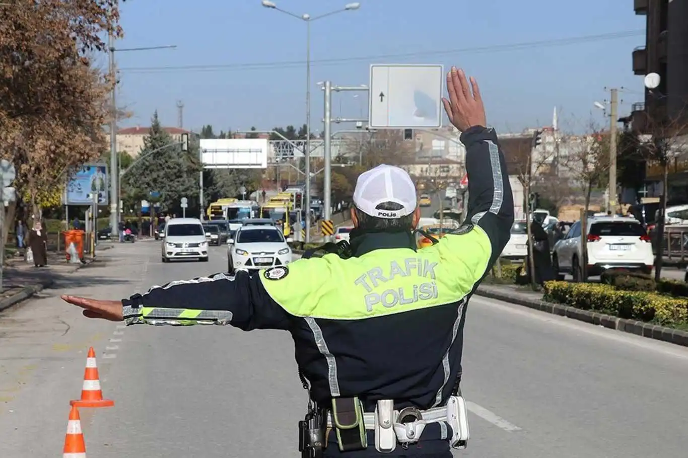 İstanbul'da bazı yollar trafiğe kapatılacak İstanbul'da bazı yollar trafiğe kapatılacak