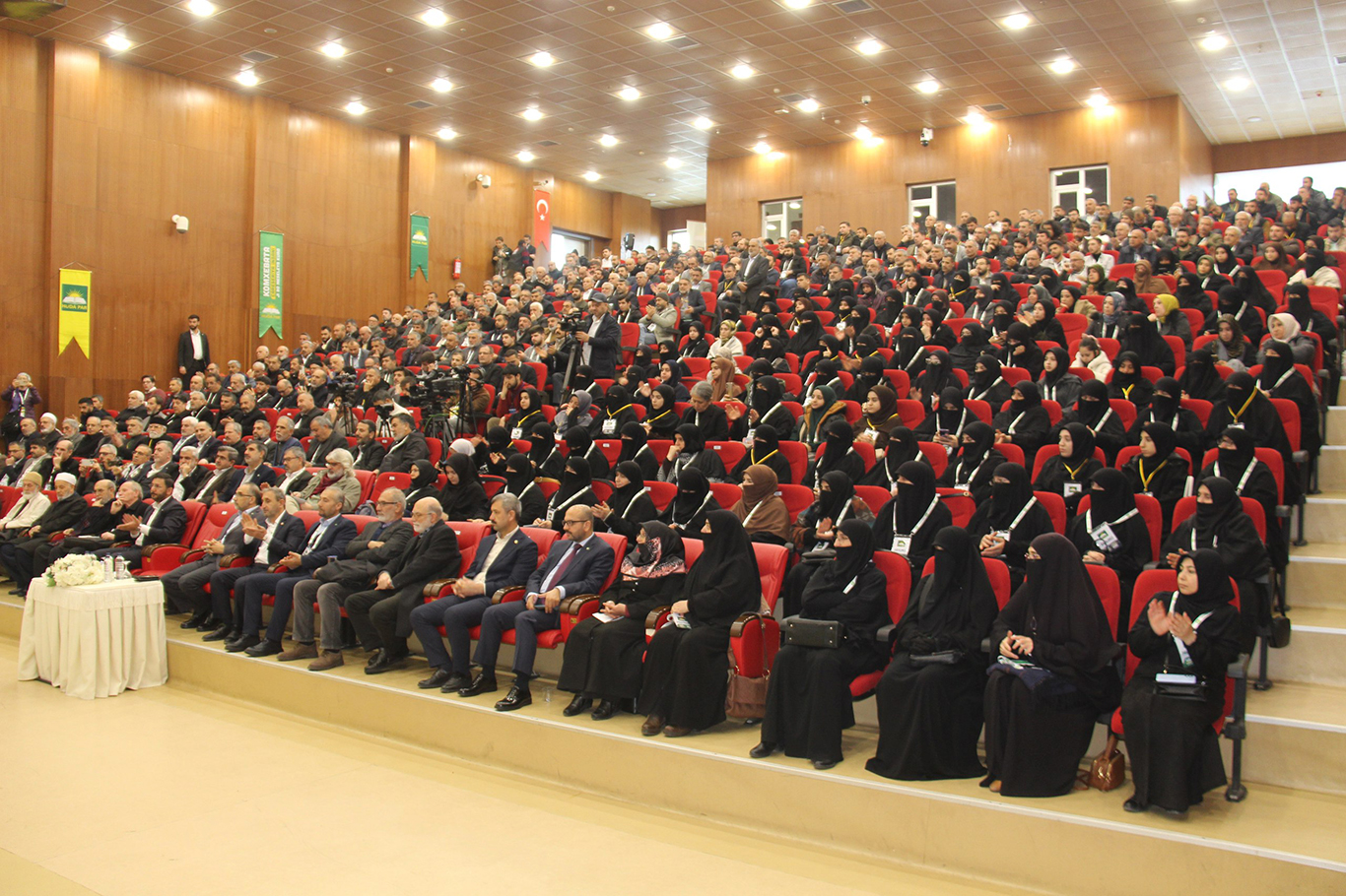 HÜDA PAR Genel İdare Kurulu Üyesi Yalçın: Kürt meselesi, dil ve kültür eşitliği ile çözülür