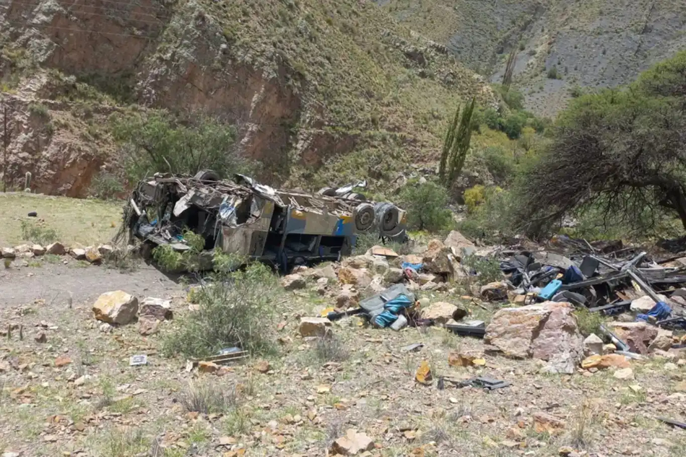 Li Bolîvyayê otobus gindirî kendalê: 31 mirî, 14 birîndar