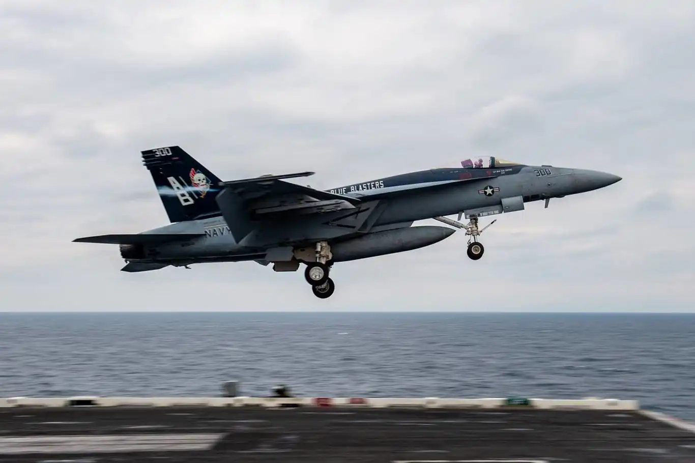 US airstrikes target ISIS in Somalia US airstrikes target ISIS in Somalia