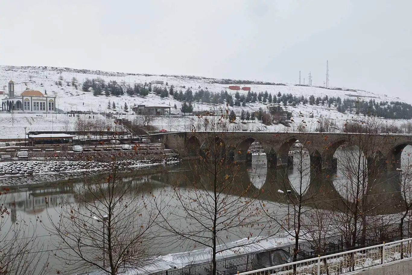 Meteorolojiden 3 bölge için "kuvvetli" kar uyarısı