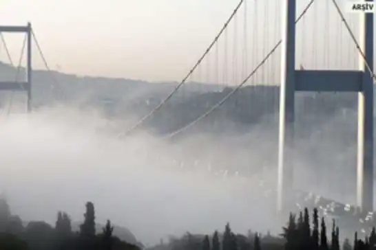 İstanbul Boğazı'nda gemi trafiği durduruldu