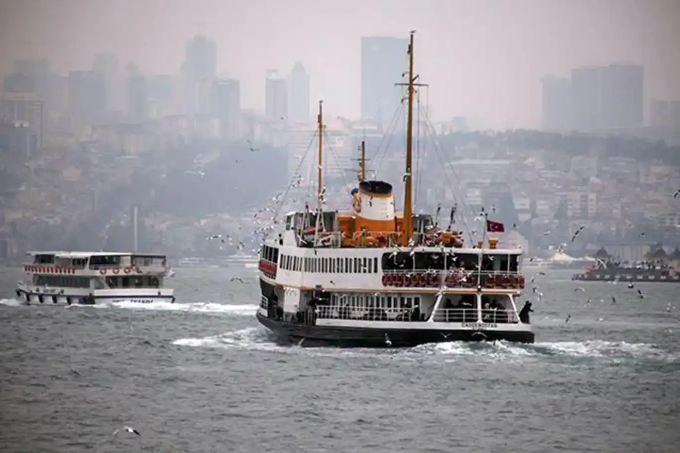 İstanbul'da şehir hatları seferleri durduruldu