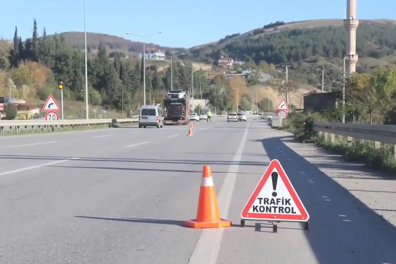 İzmir'de korsan taşımacılık yapan 190 araç trafikten men edildi