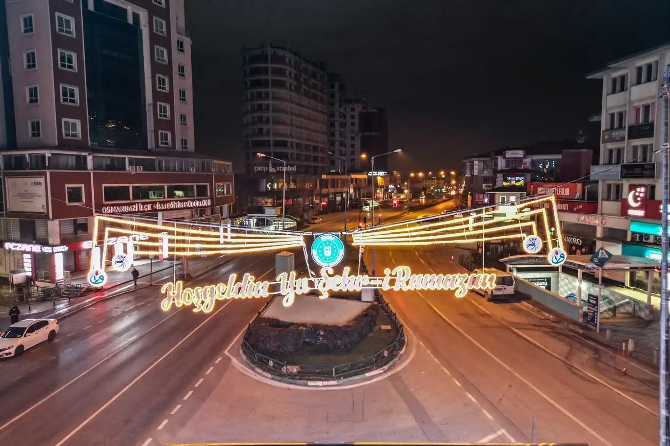 Bursa'nın farklı noktalarına Ramazan mahyaları yerleştirildi Bursa'nın farklı noktalarına Ramazan mahyaları yerleştirildi