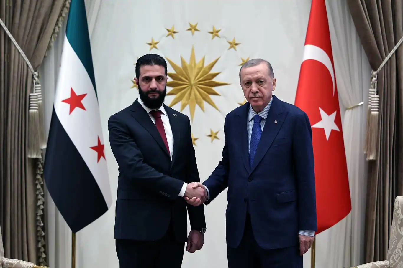 Erdoğan promises unwavering support to Syrian people Erdoğan promises unwavering support to Syrian people