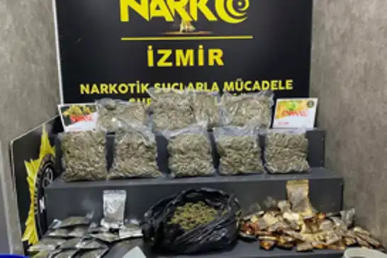 İzmir'de 10 kilogram esrar ele geçirildi