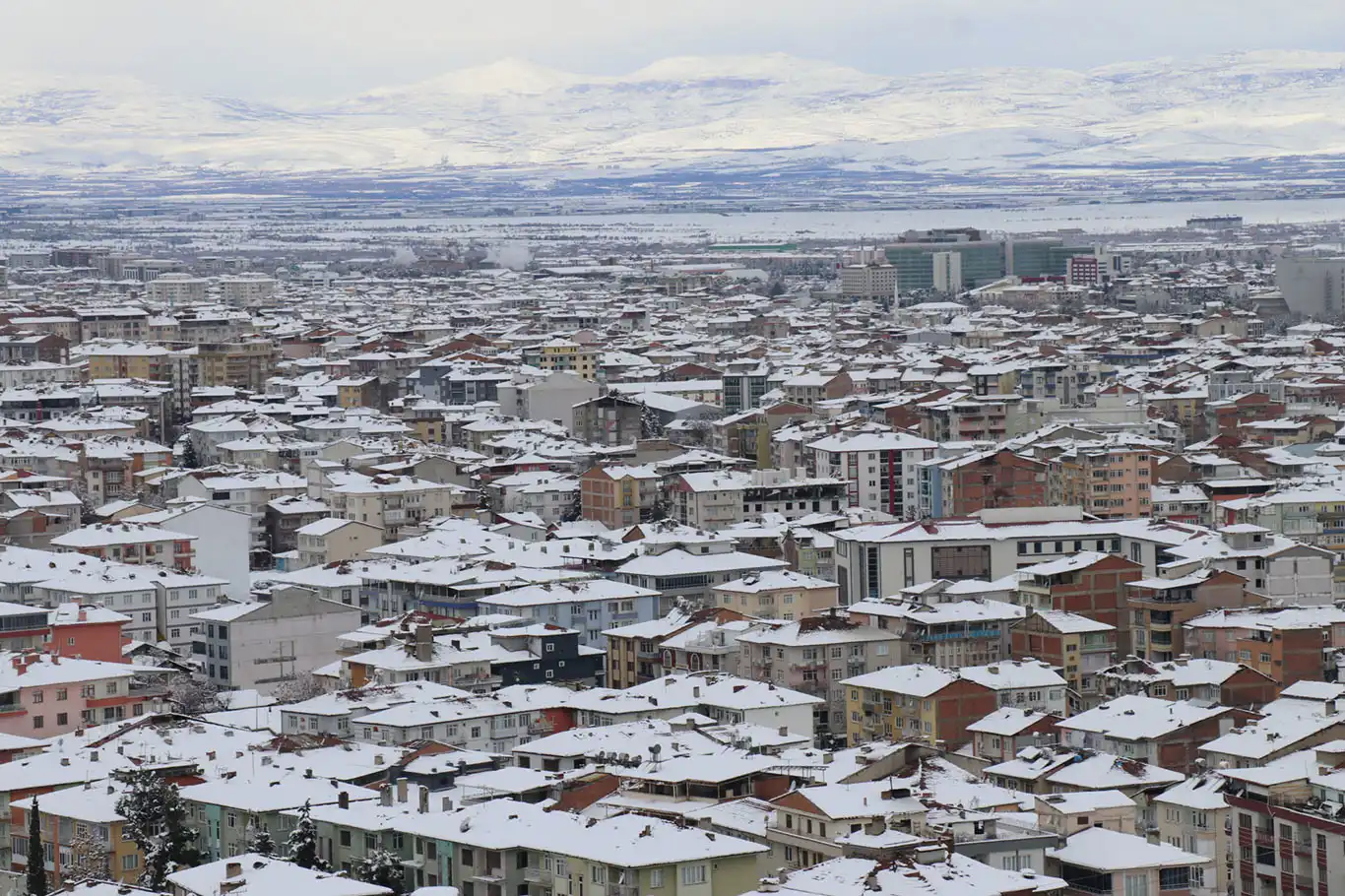 Meteorolojiden kuvvetli sağanak ve kar uyarısı