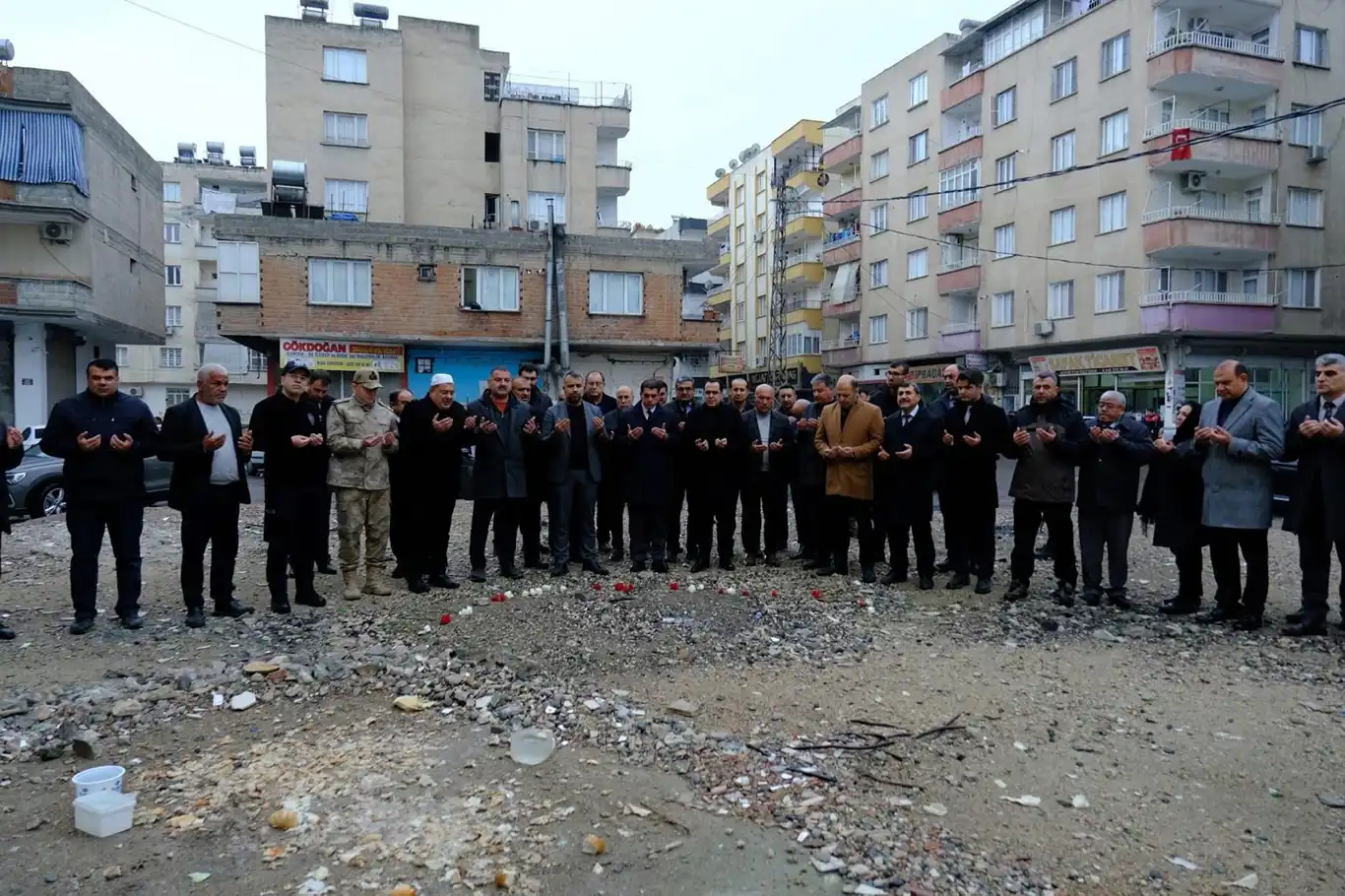 Şanlıurfa’da 6 Şubat depreminde hayatını kaybedenler dualarla anıldı