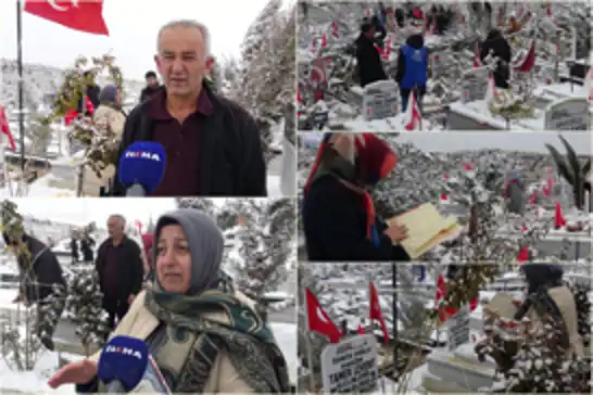 Depremin yıl dönümünde mezarlığa akın eden vatandaşların acıları hala tap taze