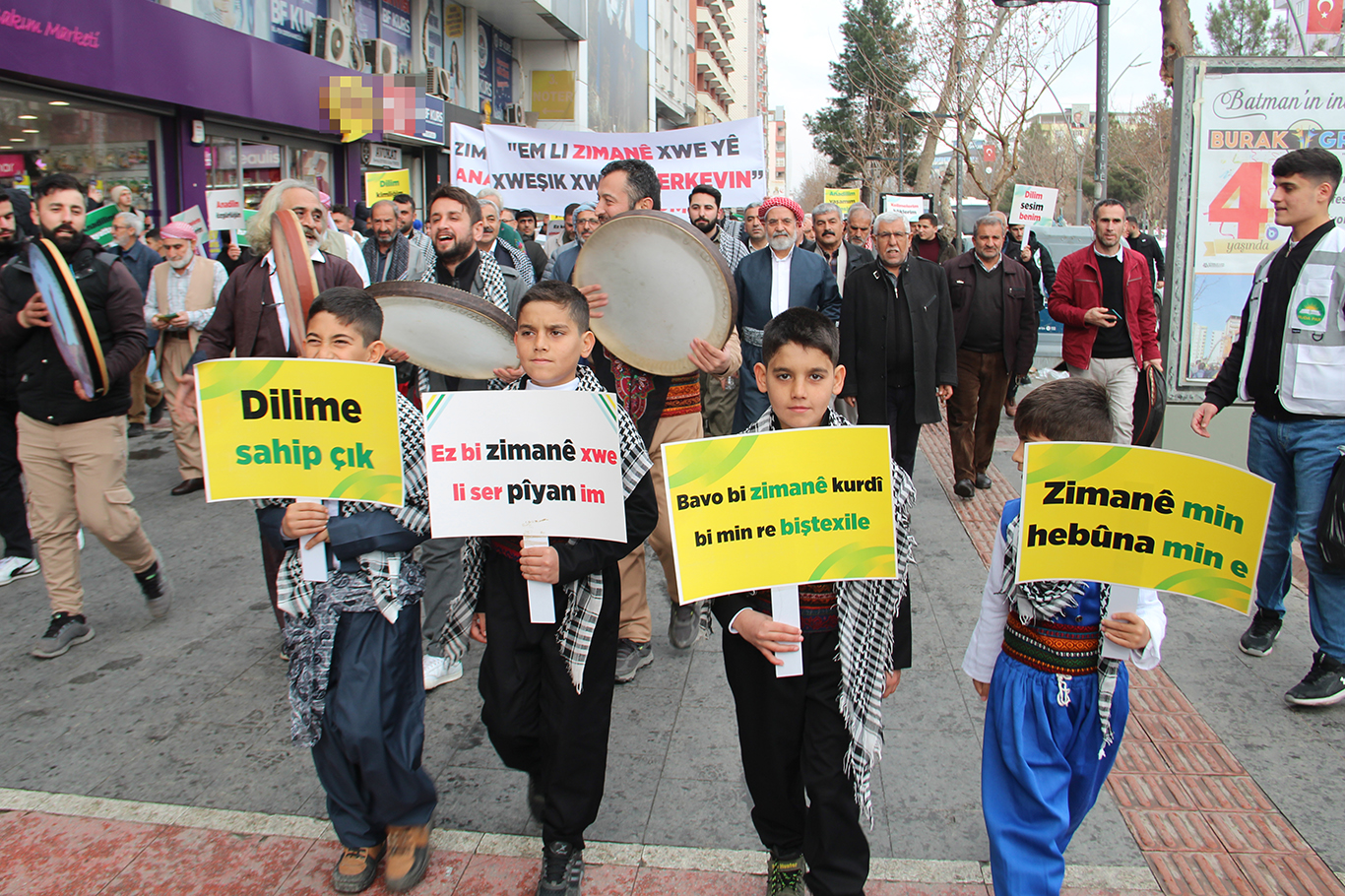 HÜDA PAR'dan Batman'da 'anadil' yürüyüşü