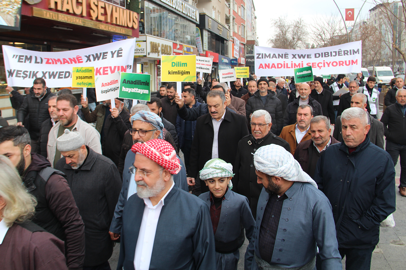 HÜDA PAR'dan Batman'da 'anadil' yürüyüşü