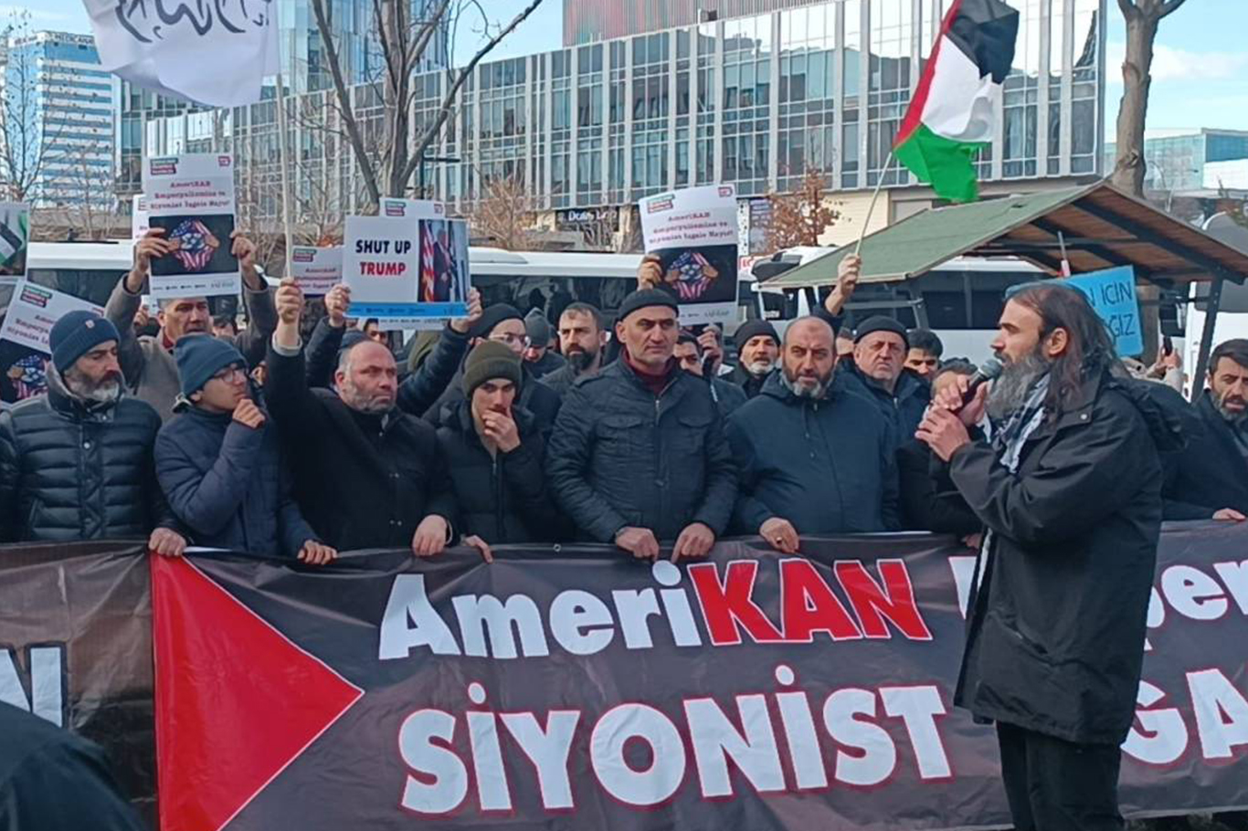 Gazze'yi işgal planı yapan Trump ve Netanyahu protesto edildi