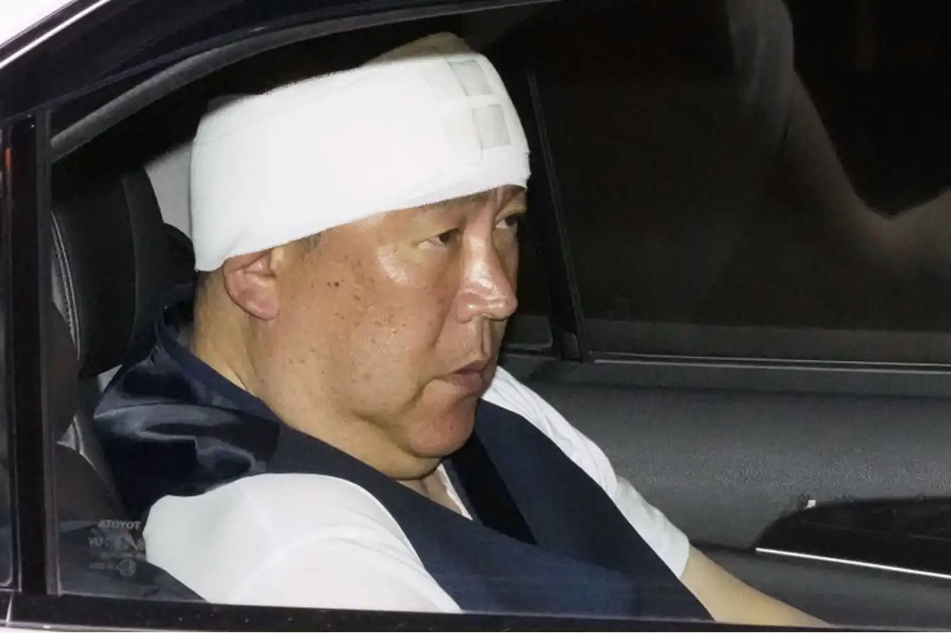 Japonya'da siyasi parti lideri saldırıda yaralandı Japonya'da siyasi parti lideri saldırıda yaralandı