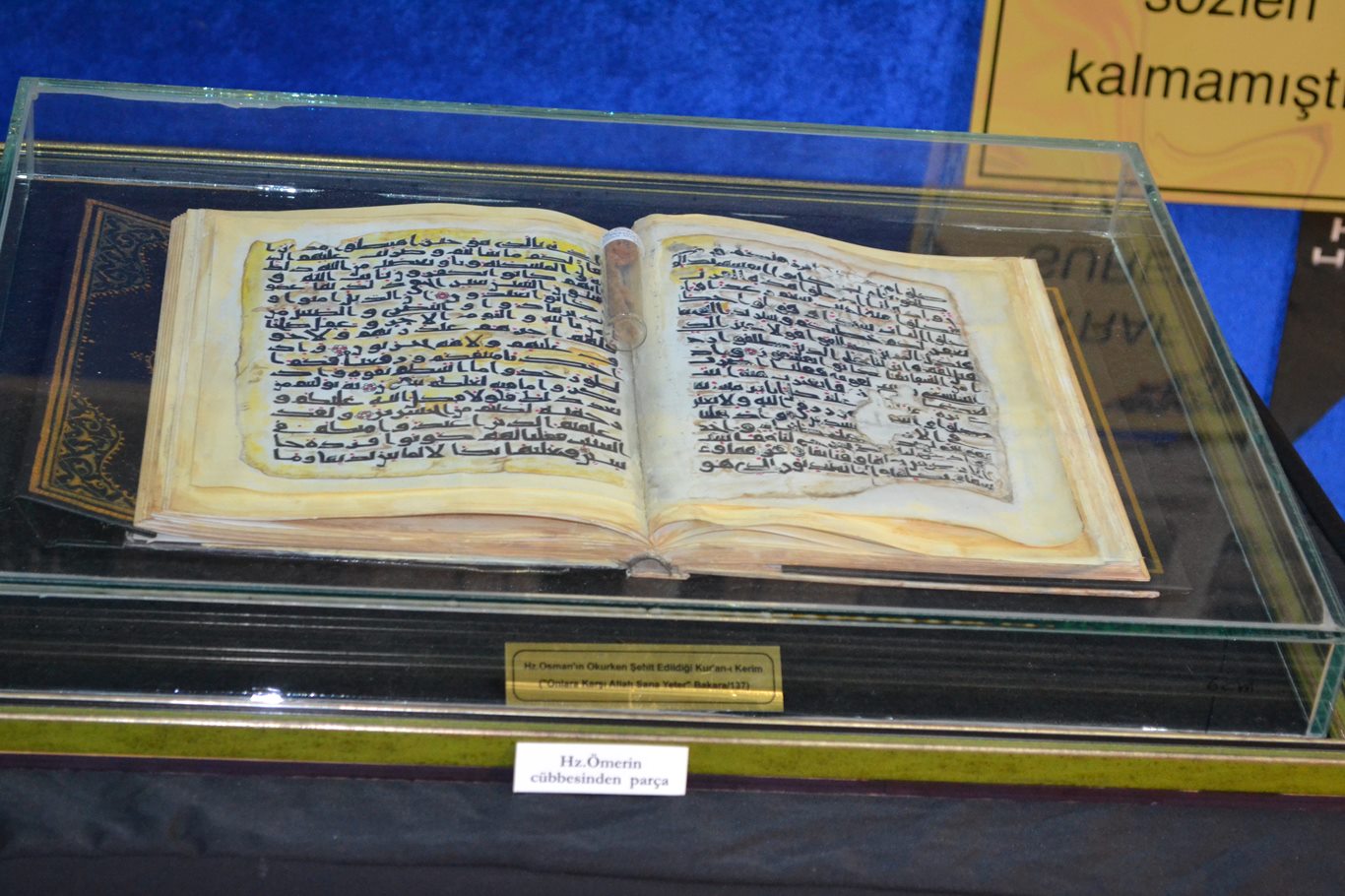Türkiye'nin ilk gezici "Hadimü'l Haremeyn Kutsal Emanetler" sergisi Bursa'da yoğun ilgi görüyor