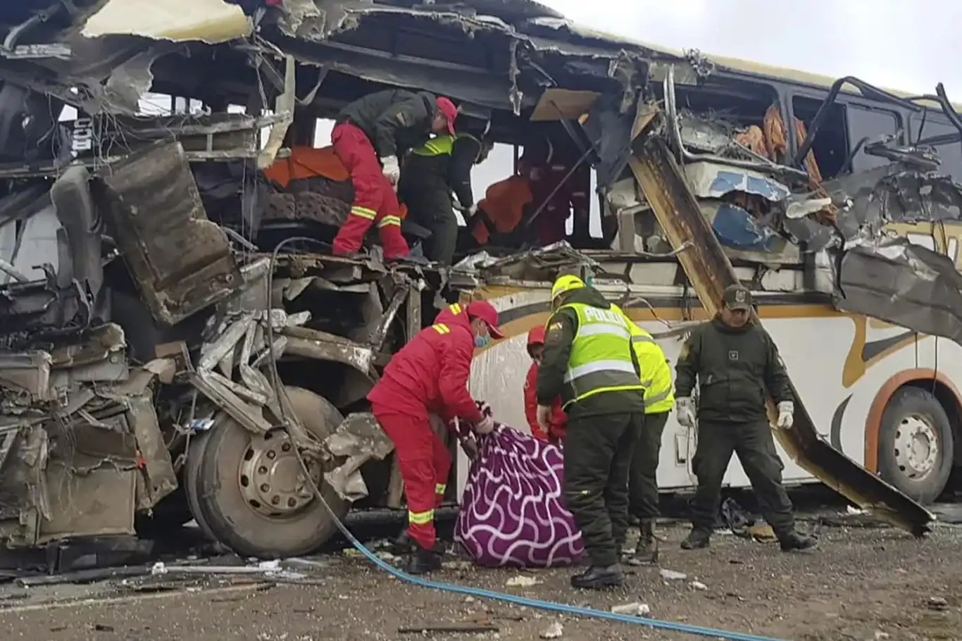 Tragic bus crash in Bolivia leaves 37 dead, dozens injured Tragic bus crash in Bolivia leaves 37 dead, dozens injured