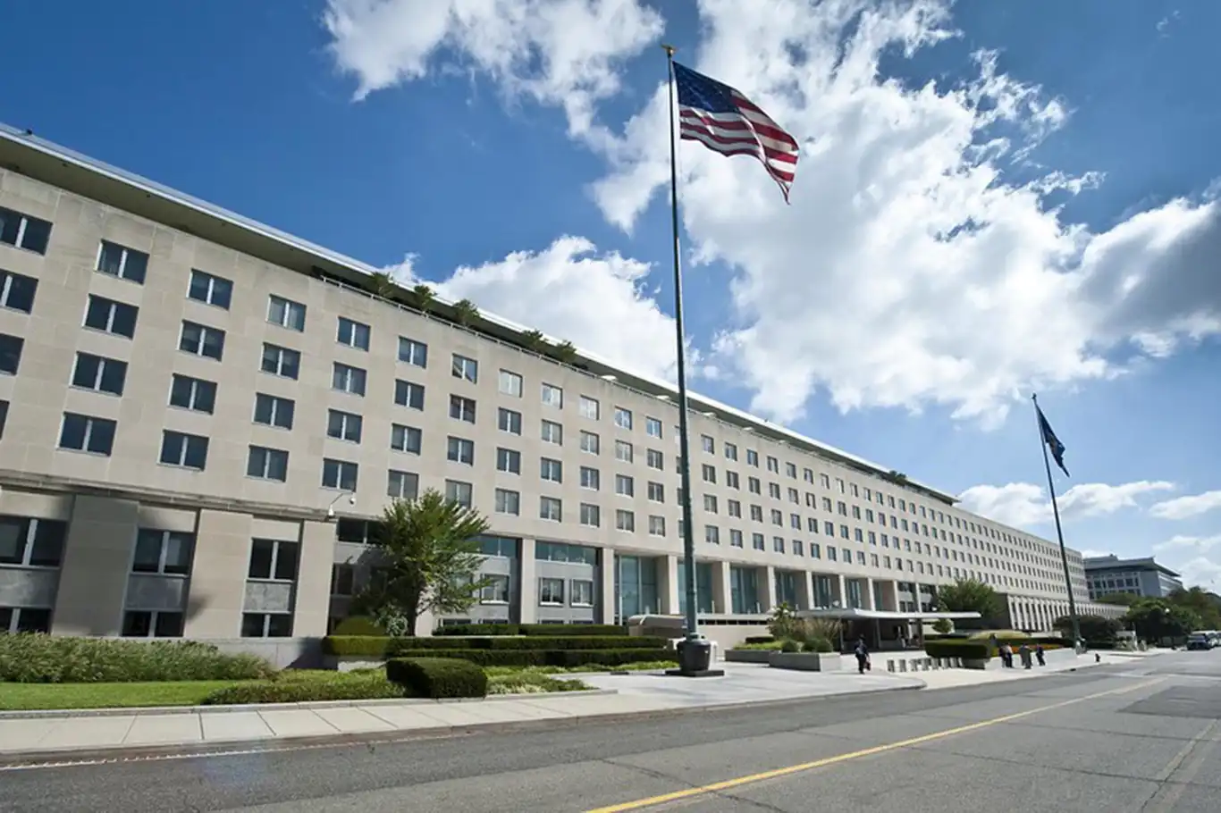 U.S. approves new precision weapons sale to Saudi Arabia U.S. approves new precision weapons sale to Saudi Arabia