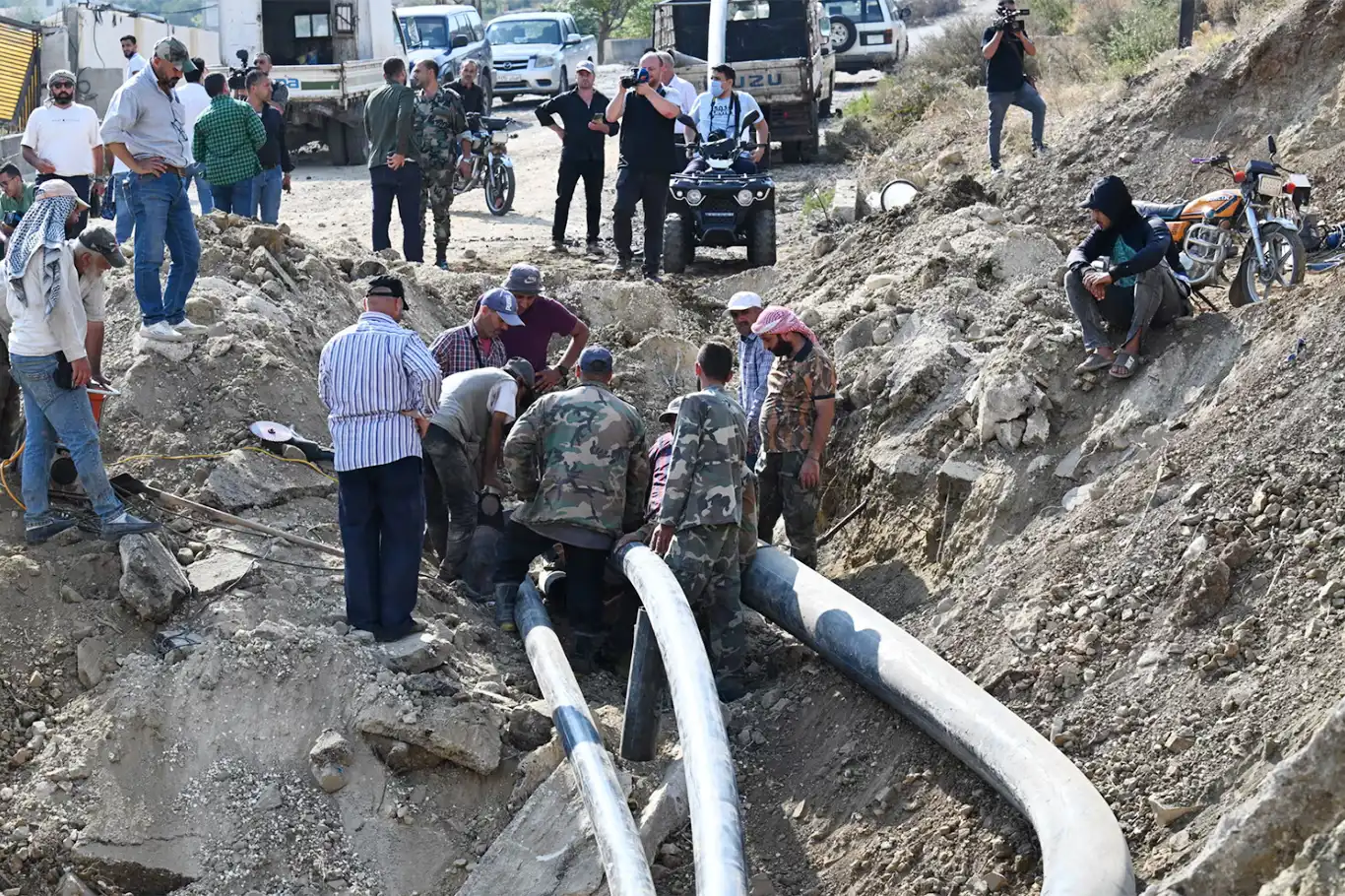 Siyonist rejim, Humus'a hava saldırısı düzenledi