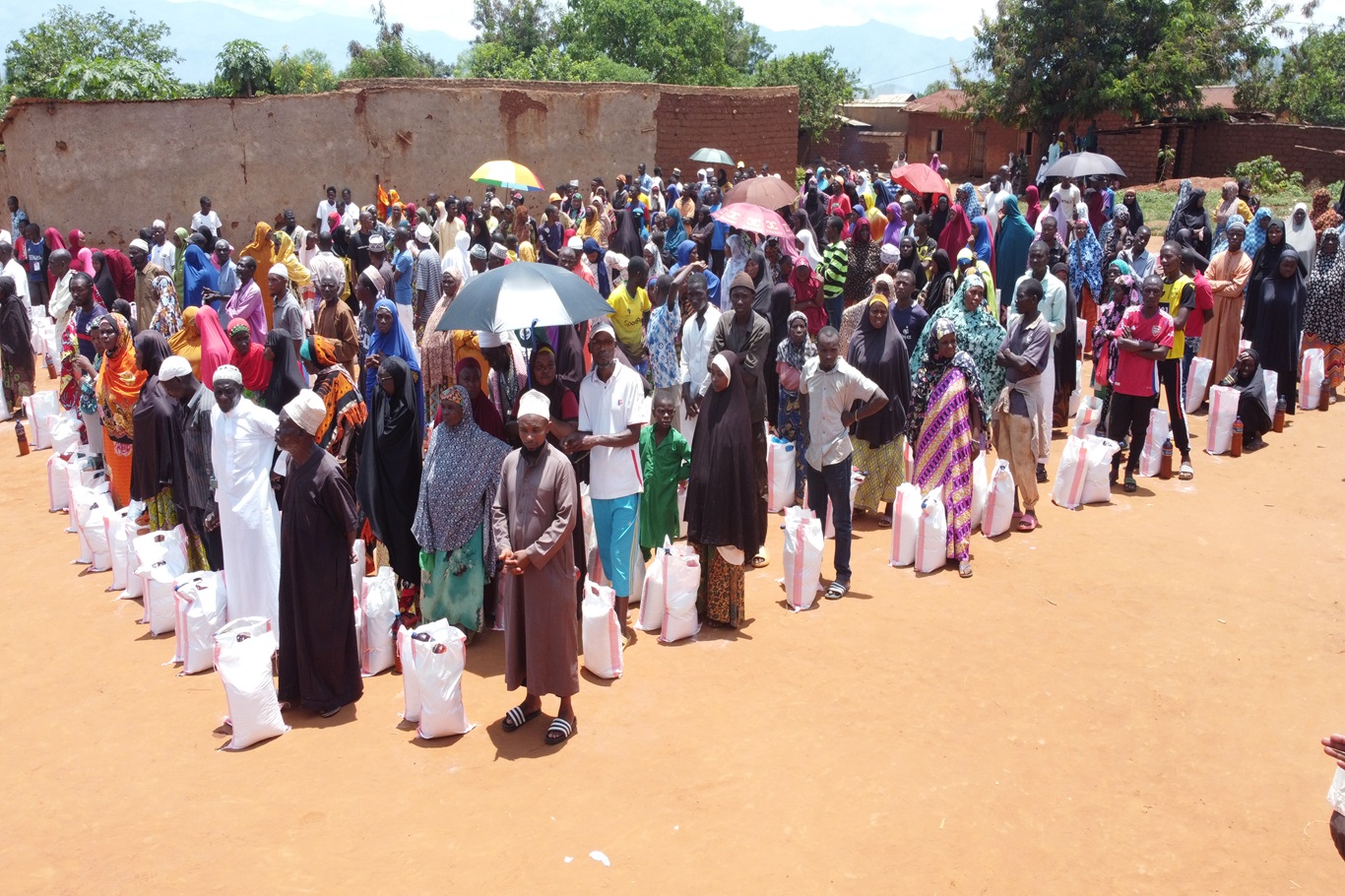 Bir lokma umut için Avrupa Yetim Eli'nden Burundi’de Ramazan yardımı
