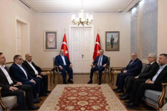 Hamas delegation meets Turkish Foreign Minister in Ankara