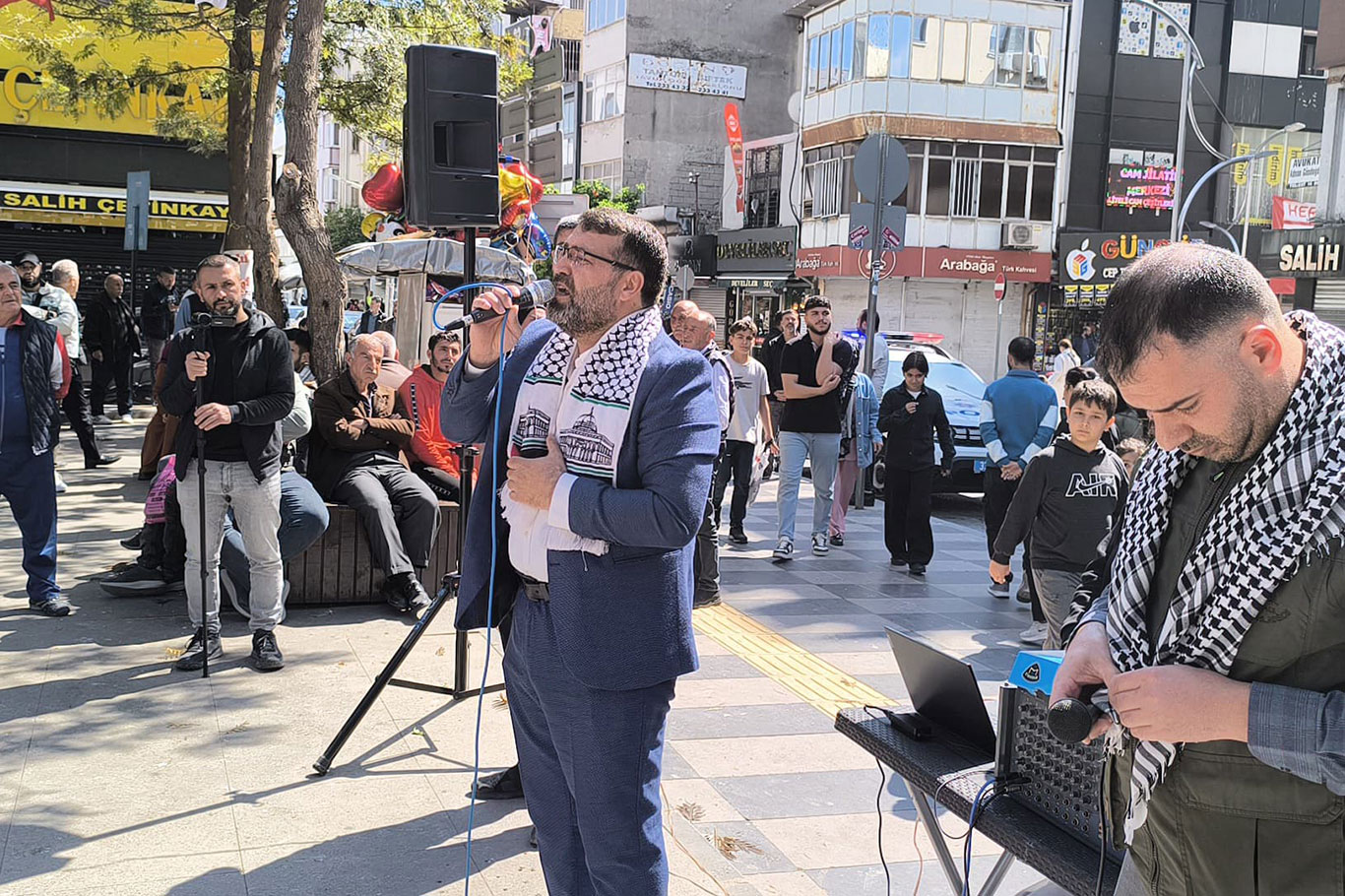 Mersin'de Gazze için yürüyüş: israil ve ABD'ye sert tepki
