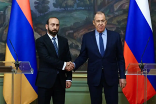 Russian, Armenian foreign ministers discuss progress in Yerevan-Baku peace process