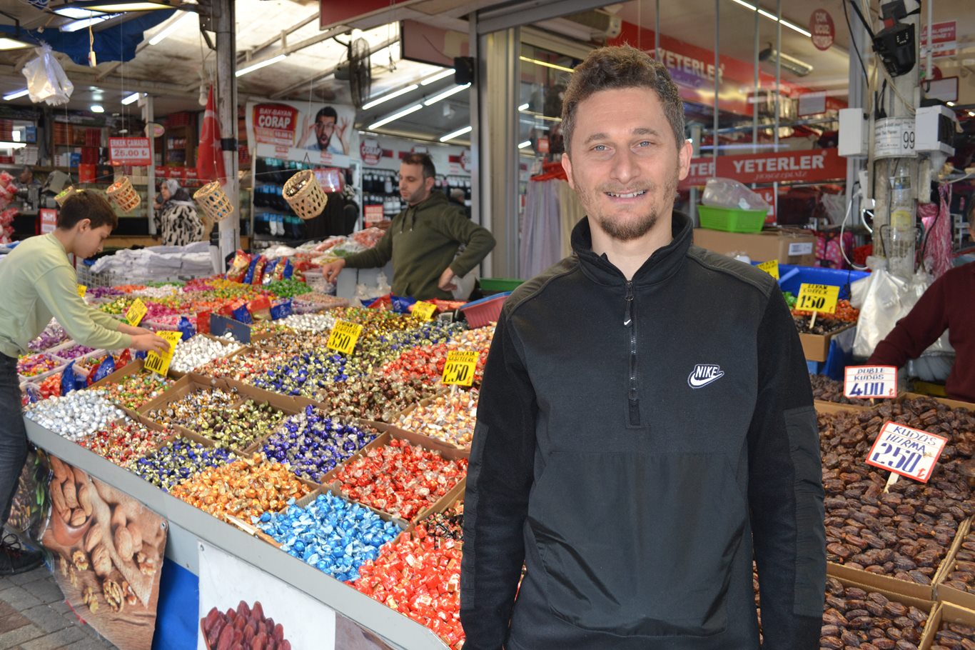 Bayram alışverişi son günlere kaldı, esnaf eski hareketliliği arıyor