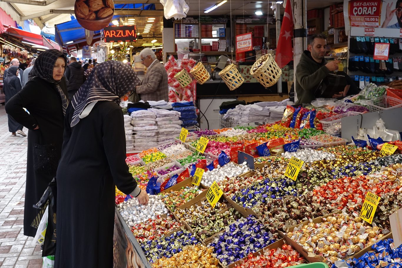 Bayram alışverişi son günlere kaldı, esnaf eski hareketliliği arıyor