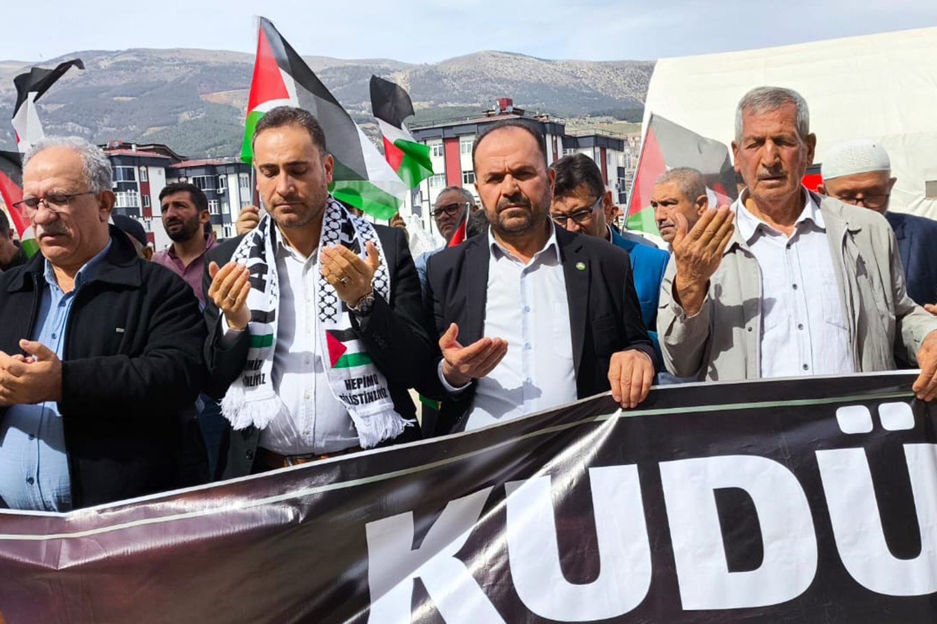 Kahramanmaraş'ta "Dünya Kudüs Günü" dolaysısıyla basın açıklaması düzenlendi