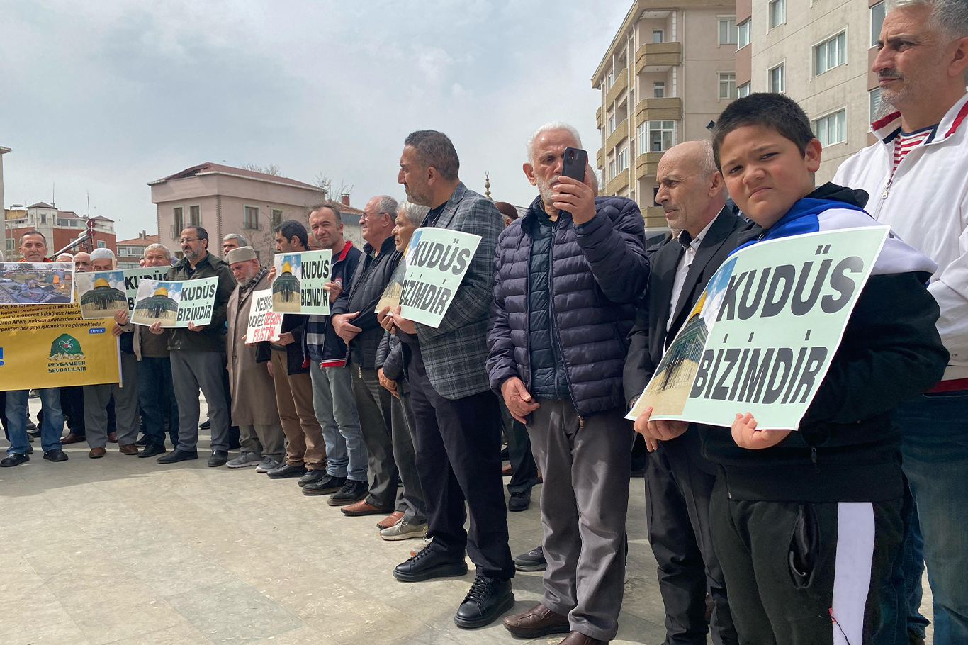 İstanbul'da 5 ilçede eş zamanlı "Dünya Kudüs Günü" açıklaması