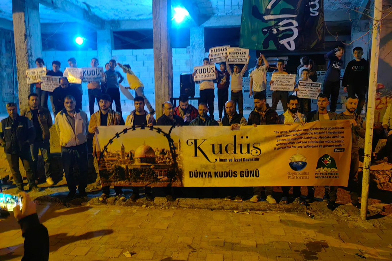 Hani’de Kudüs Günü Yürüyüşü ve basın açıklaması düzenlendi Hani’de Kudüs Günü Yürüyüşü ve basın açıklaması düzenlendi