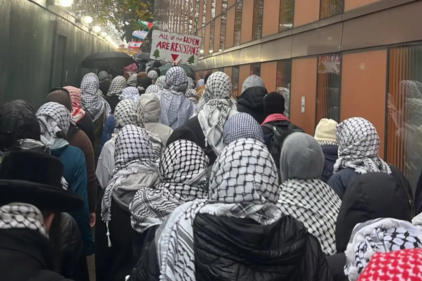 Pro-Palestinian protesters confront Naftali Bennett at Columbia University Pro-Palestinian protesters confront Naftali Bennett at Columbia University