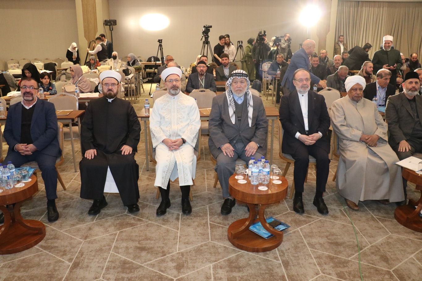Erbaş: Filistin'e barışın gelmesi için yapmamız gerekenler yaptıklarımızdan daha fazladır"