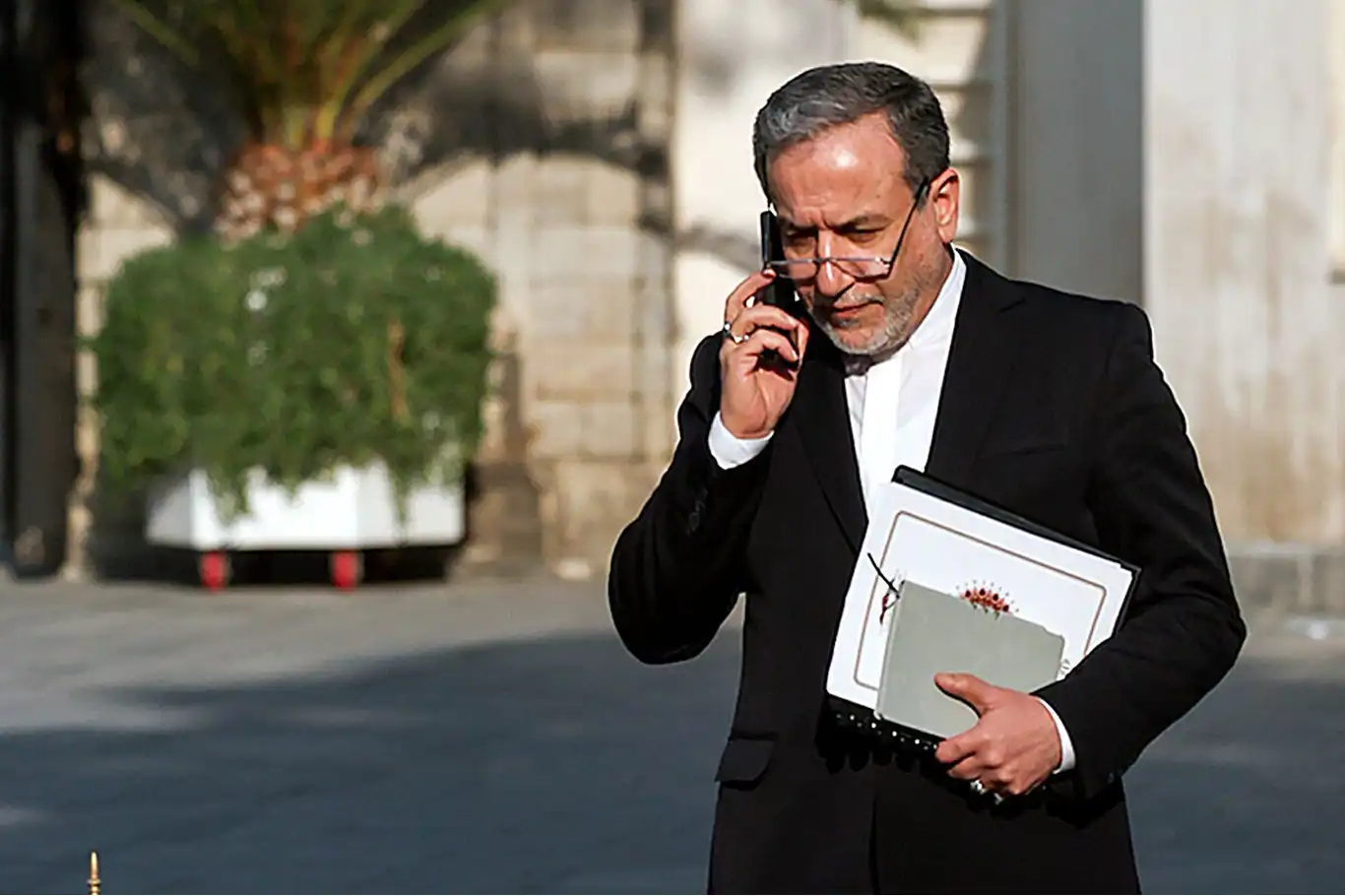 İran’dan ABD’ye müzakere tepkisi: Çelişkili mesajlar alıyoruz