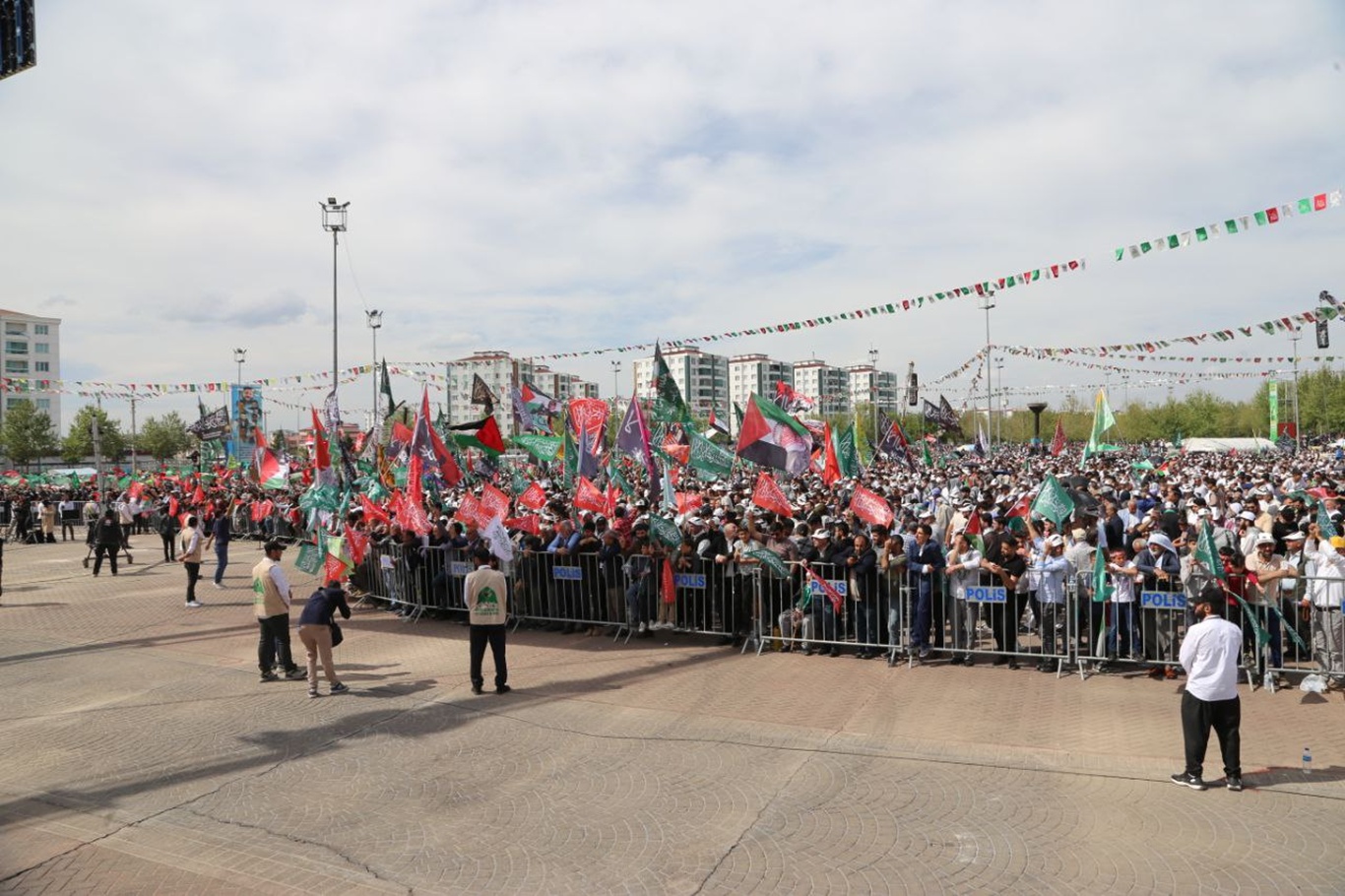 HAMAS milletvekili Ebu Ras: Diyarbakır’daki bu topluluğunuzu Mescid-i Aksa da bekliyor