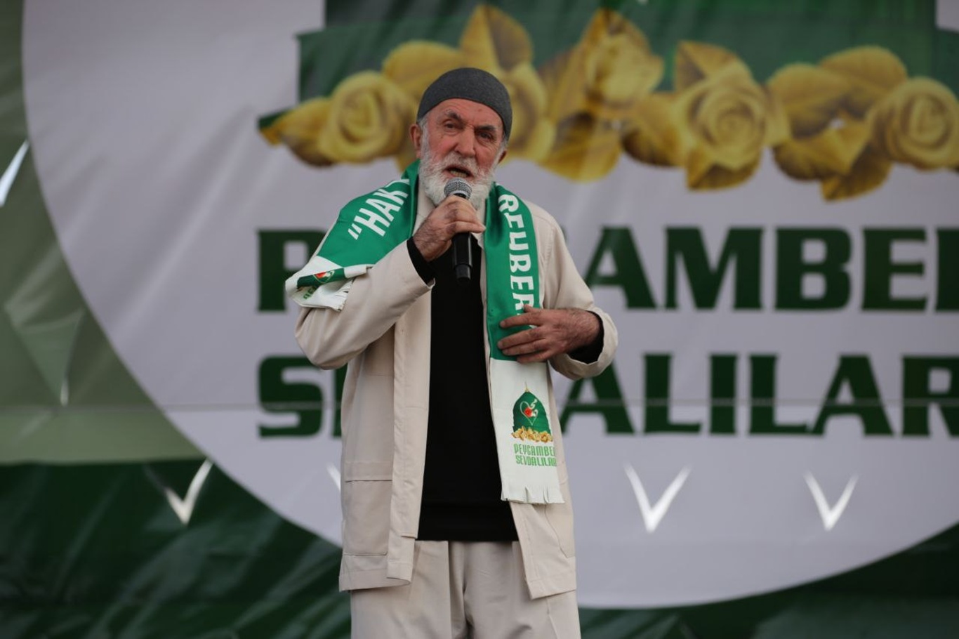 Diyarbakır’daki büyük Mevlid-i Nebi etkinliği, İslam alemine ve batıya önemli mesajlarla son buldu