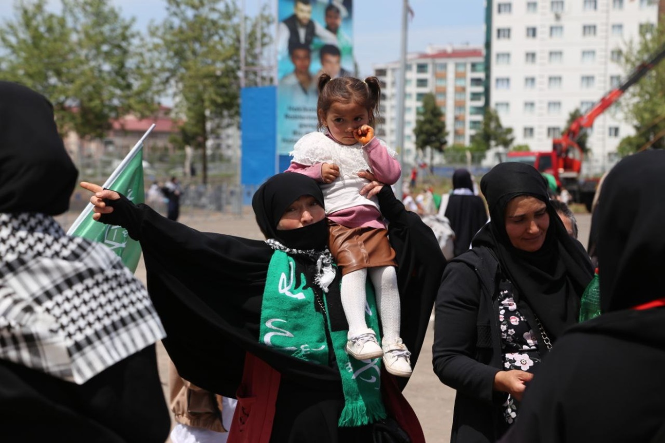 Diyarbakır’daki büyük Mevlid-i Nebi etkinliği, İslam alemine ve batıya önemli mesajlarla son buldu